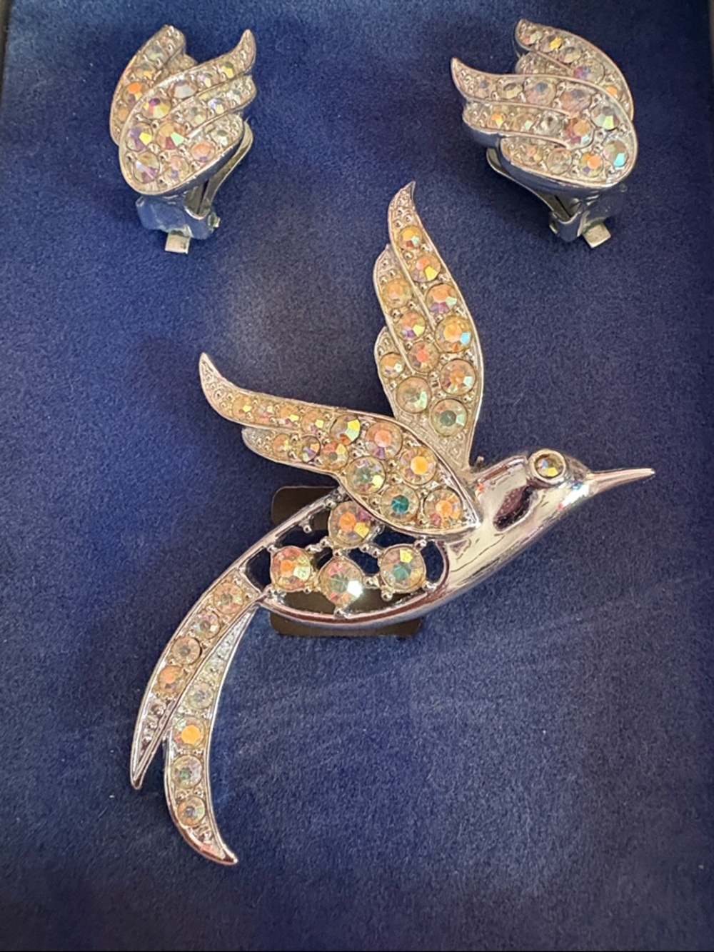 Sarah Coventry Rhinestone Bird Brooch Clip On Earrings Set Aurora Borealis